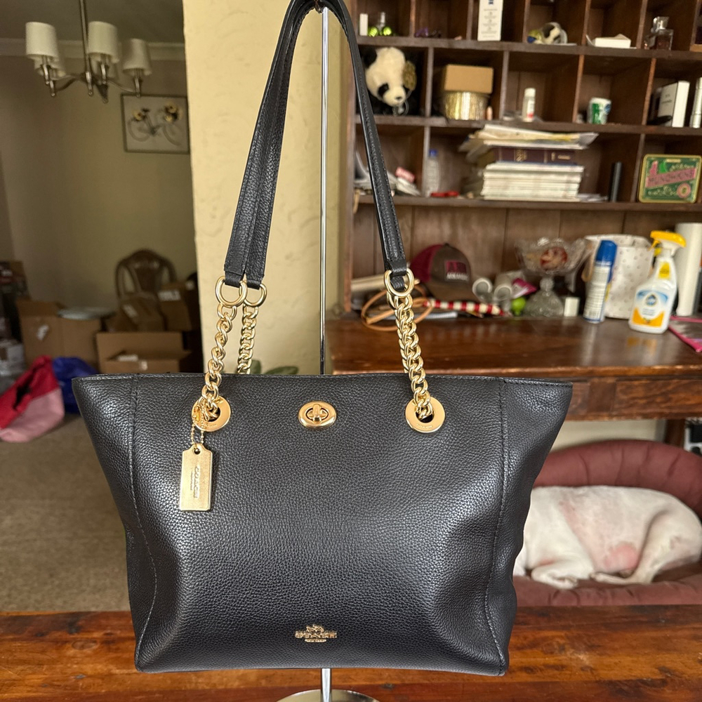 Coach Black Leather Tote Bag with Gold Chain Handles in EUC